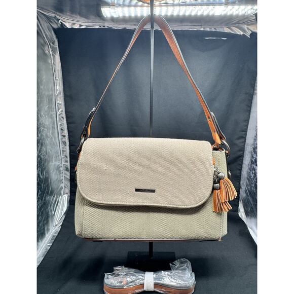 Simply Noelle Handbags - Simply Noelle Crossbody Hand Bag Purse Tan Zipper Front Pocket Old Money Preppy